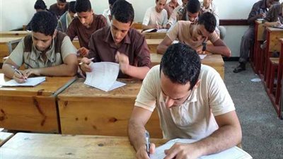 7 محاضر غش لطلاب الأدبي في امتحان اللغة الإنجليزية