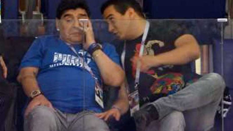 دموع مارادونا