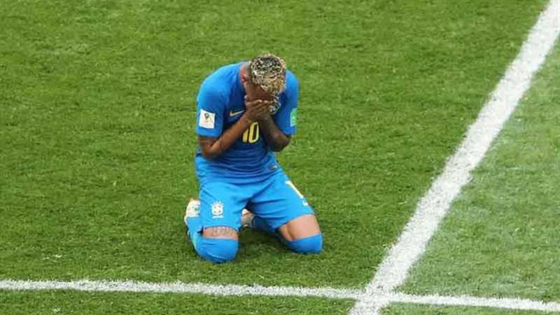 نيمار  يكشف عن أسباب