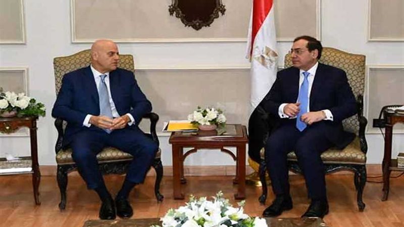 رئيس إيني الإيطالية: