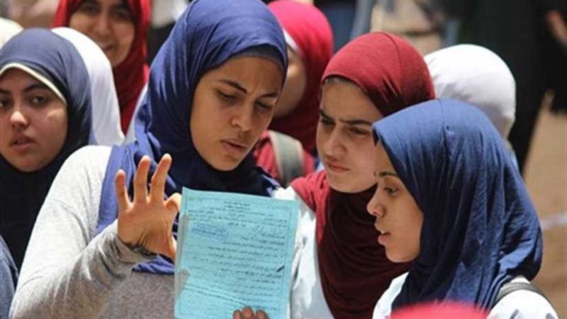 تباين آراء طلاب الثانوية