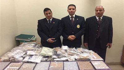 ضبط كمية كبيرة من المشغولات الذهبية قبل تهريبها بمطار القاهرة