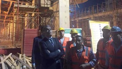 وزير النقل: مشروعات المترو تخفف الضغط.. ومرحلة النزهة في ديسمبر