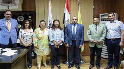 مركز للتطوير المهنى بمعهد المشرعات الصغيرة والمتوسطة ببنى سويف