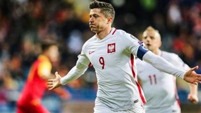 ليفاندوفسكي يقود هجوم بولندا أمام كولومبيا