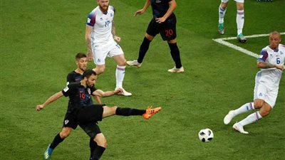 «باديلي» الكرواتي يُسجل هدفًا في شباك أيسلندا