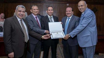 مجلس جامعة طنطا يكرم الحاصلين على جوائز الجامعة العلمية