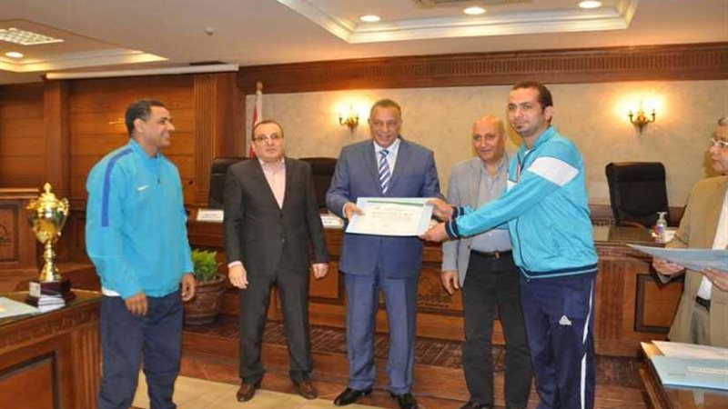 الجيزة تكرم فريق