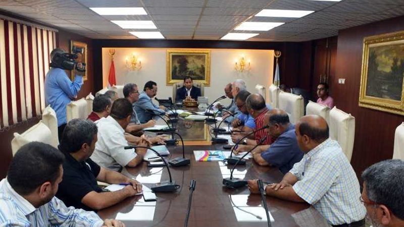 محافظ الغربية يتابع