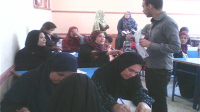 بدء خطة محو الأمية بالمنيا في إطار 