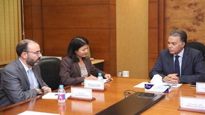 عرفات يبحث مع وفد البنك الدولي التعاون في مجالي النقل الحضري والملاحة النهرية