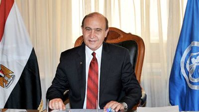 مميش: ترسانات السفن العالمية تسترشد بأبعاد قناة السويس في صناعة سفنها