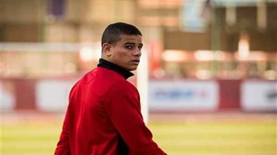 بالمستندات.. الأسيوطي يطلب التعاقد مع سعد سمير