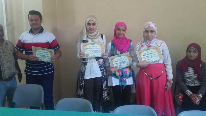 تكريم أوائل الإعدادية