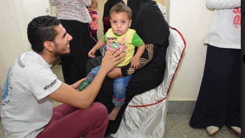 قافلة طبية ترسم الابتسامة