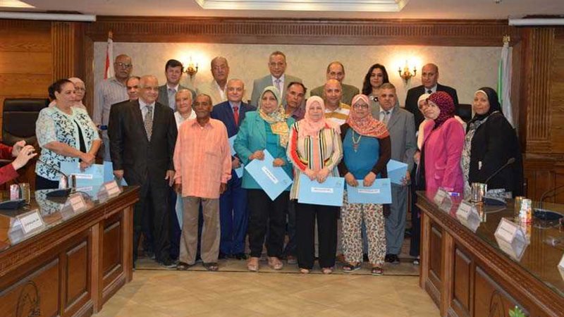 محافظ الجيزة يكرّم