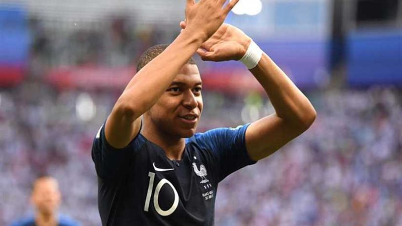 مبابي أفضل لاعب في