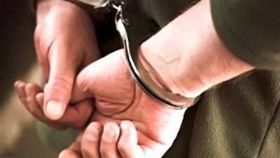 القبض على عاطل ينتحل صفة ضباط للنصب على رجال الأعمال بالقليوبية