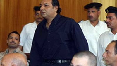 غدا.. محاكمة مجدي يعقوب في 33 قضية