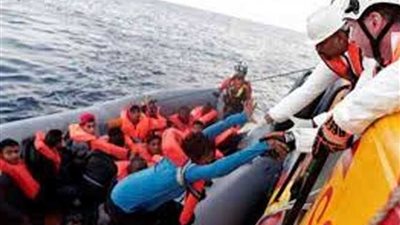 البحرية الإسبانية تنقذ 63 شخصا من الغرق في البحر المتوسط