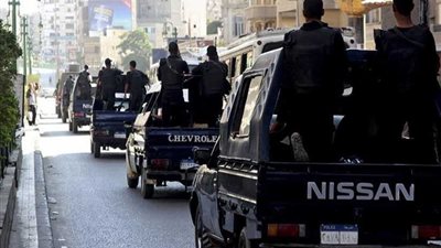 حملات أمنية لضبط الخارجين عن القانون بالمحافظات