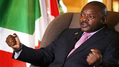 رئيس بوروندي يكرم السفيرة المصرية في احتفالات العيد الوطني