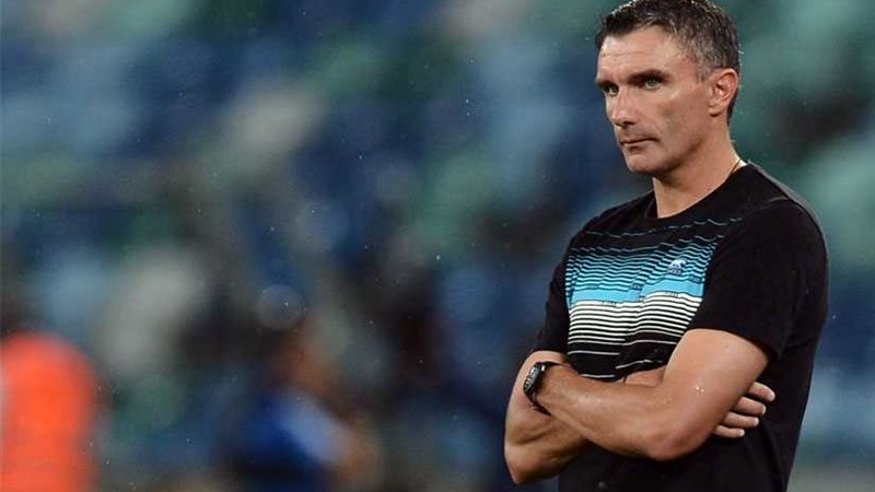 كارتيرون يجتمع بجهازه