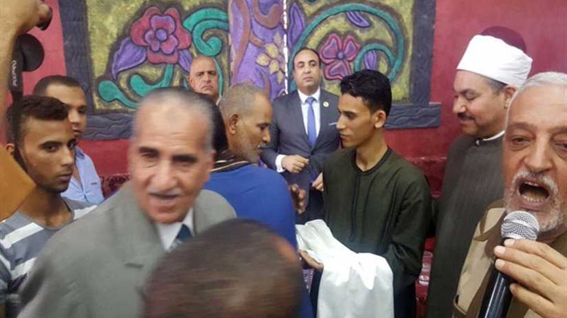 الكفن ينهي الخصومة