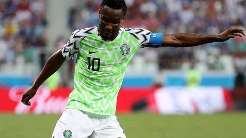 لاعب نيجيري يعلن