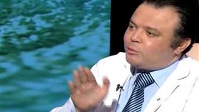 هشام الشاعر: المياه تحمي الجنين من الجفاف وتقلل حدوث الجلطات للحامل