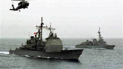 واشنطن ترد على تهديدات إيران.. المسارات الملاحية 