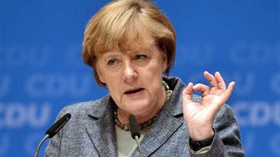 ميركل: بقاء طالبي اللجوء في مراكز العبور لن يتجاوز يومين