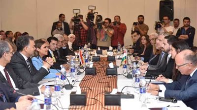 اللجنة المصرية المجرية: زيادة الاستثمار المشترك