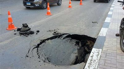 الانتهاء من إصلاح الهبوط الأرضي بشارع عبد السلام الشاذلي بدمنهور 