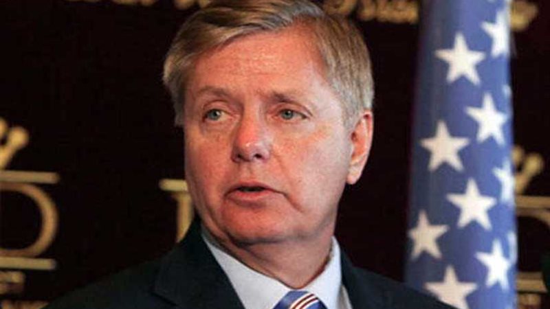 سيناتور أمريكي يحذر