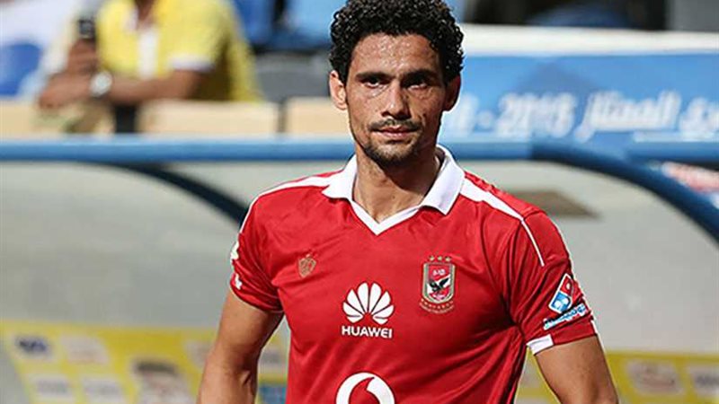 محمد نجيب: معسكر