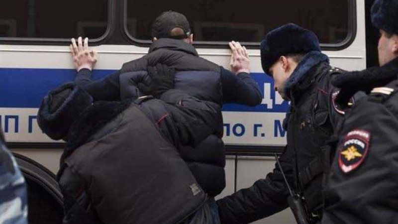 روسيا تلقي القبض