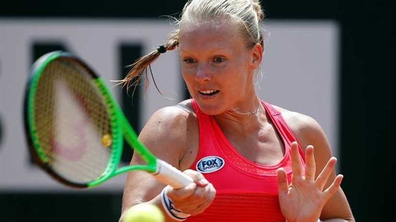 كيكي بيرتنز ودونا