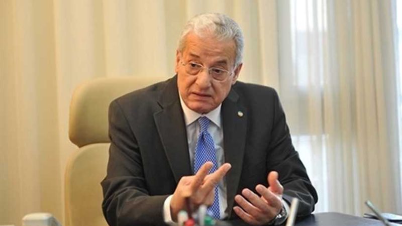 رئيس شركة المقاولون