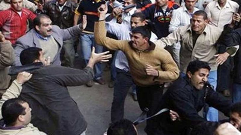 إصابة 9 أشخاص في