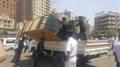 إزالة 1050 إشغال طريق بالبحيرة