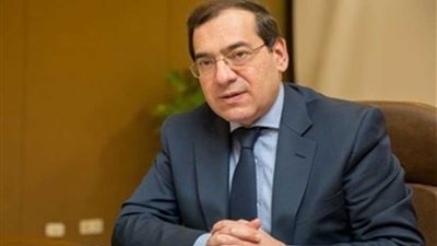 وزير البترول يصدر حركة تنقلات وترقيات محدودة