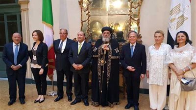 السفير المصري بروما: قداسة البابا يقدم صورة صادقة عن الوطنية
