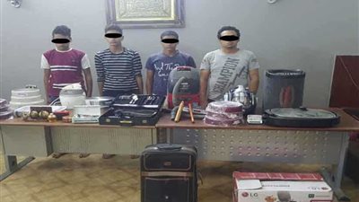 القبض على تشكيل عصابي تخصص في سرقة الفيلات بالمنيا