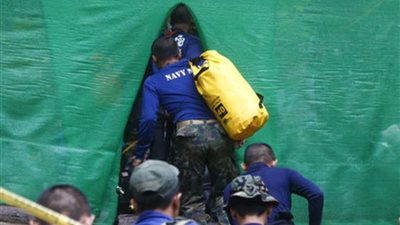 إنقاذ 8 من أطفال الكهف الـ12 ومدربهم 