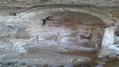 لصوص يكتشفون مدينة آثرية.. والشرطة تلق القبض عليهم في الموقع بالمضبوطات