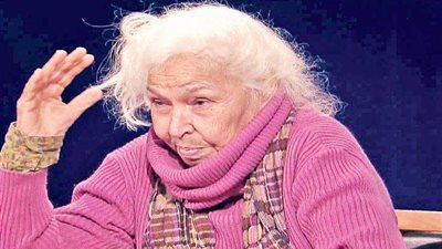 بلاغ ضد نوال السعداوي يتهمها بازدراء الأديان