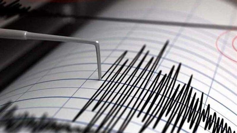 زلزال يضرب بحيرة
