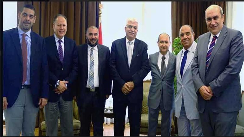 وزير التجارة والصناعة