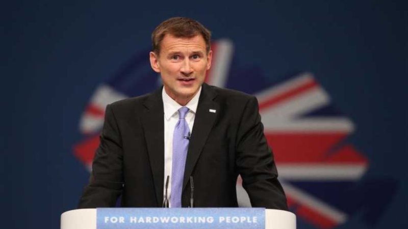 ملكة بريطانيا توافق